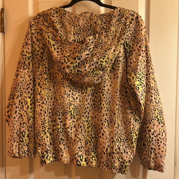 Animal print lined hooded windbreaker - Picture 6 of 6